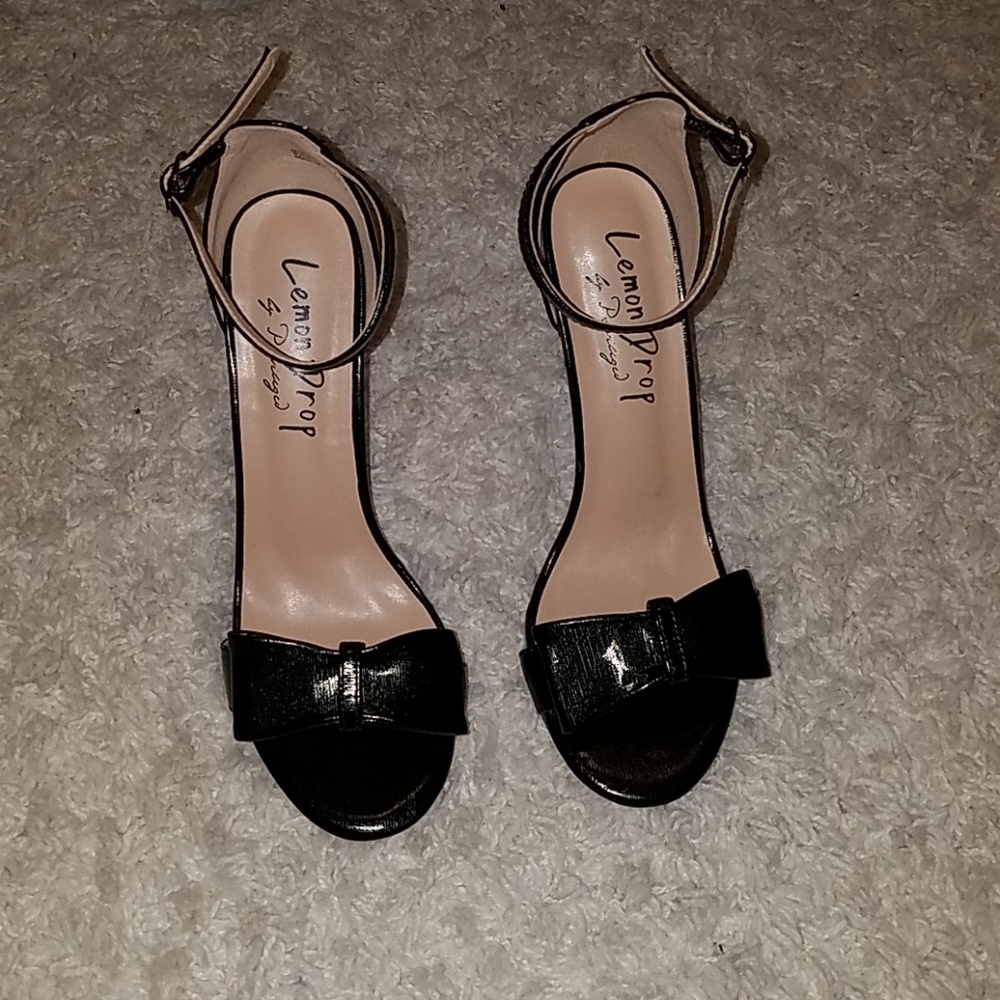 Heels , never worn